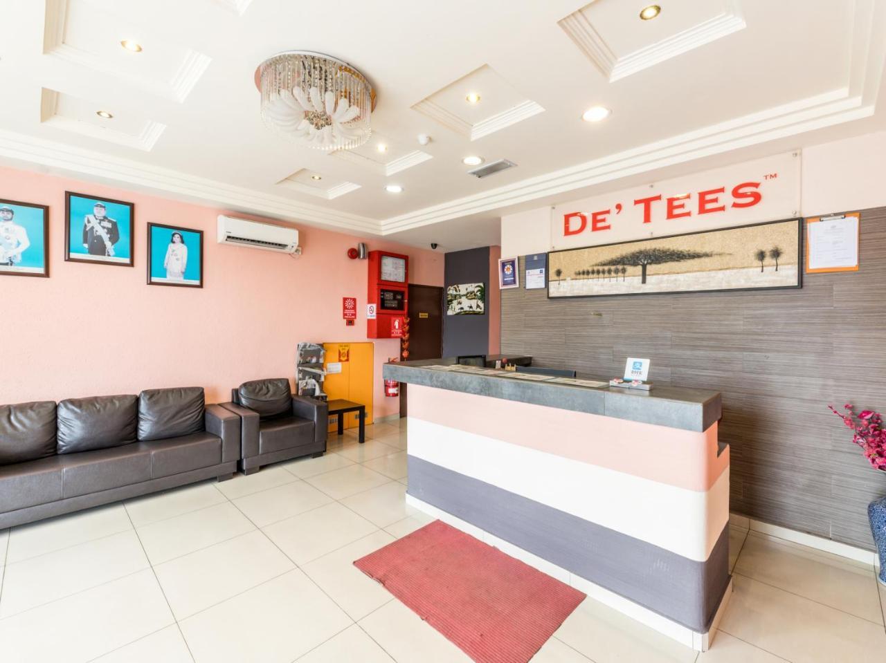 Hotel De' Tees, Masai Utama パシル・グダン エクステリア 写真
